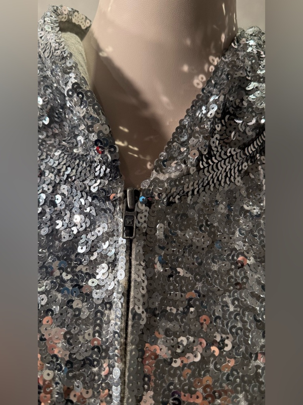 PINK VINTAGE RARE Victoria's Secret Silver Sequin Hoodie Jacket LOVE PINK Size M - Picture 6 of 8